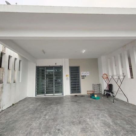 Karak Indah Homestay Luaran gambar